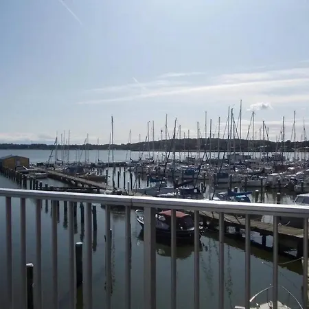 Viking View In Schleswigs Wikingerturm Mit Blick Auf Schlei